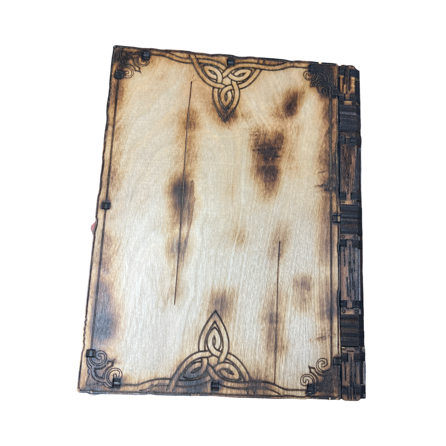Livre de sorts en bois
